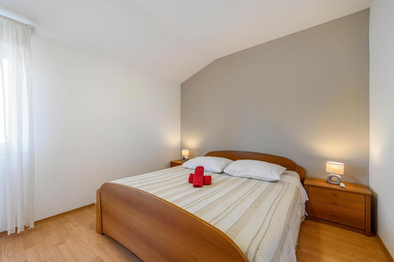 Apartman Maslina Σίμπενικ Εξωτερικό φωτογραφία