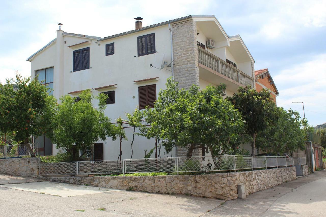 Apartman Maslina Σίμπενικ Εξωτερικό φωτογραφία